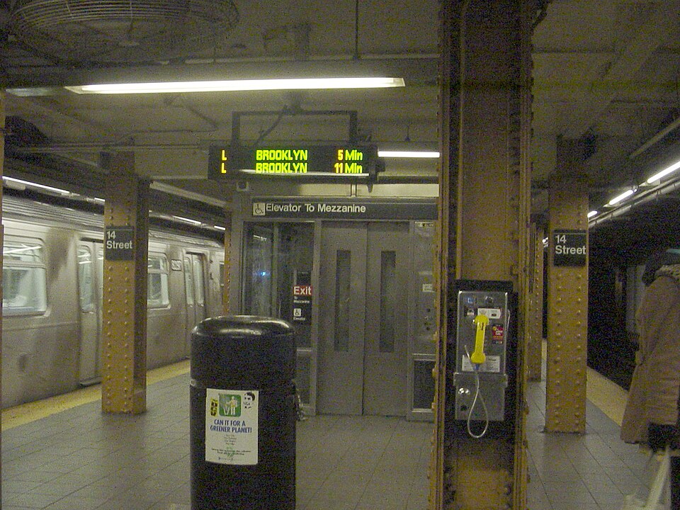 At 14th Street – Union Square (BMT Canarsie Line) station platform, view of elevator and a "countdow