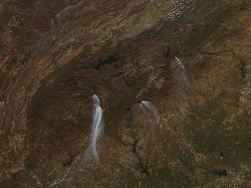 The closing days of November 2016 proved to be deadly ones in the drought-stricken hills of the southeastern United States. Fires have plagued the tinder-dry region throughout the summer and fall, burning thousands of acres of forest and grasslands and pumping large amounts of smoke into the atmosph